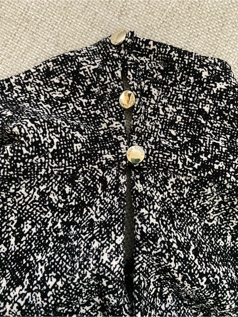 EUC Vince Camuto Sleeveless Tweed Inverted Front Pleat Blouse - Picture 6 of 6